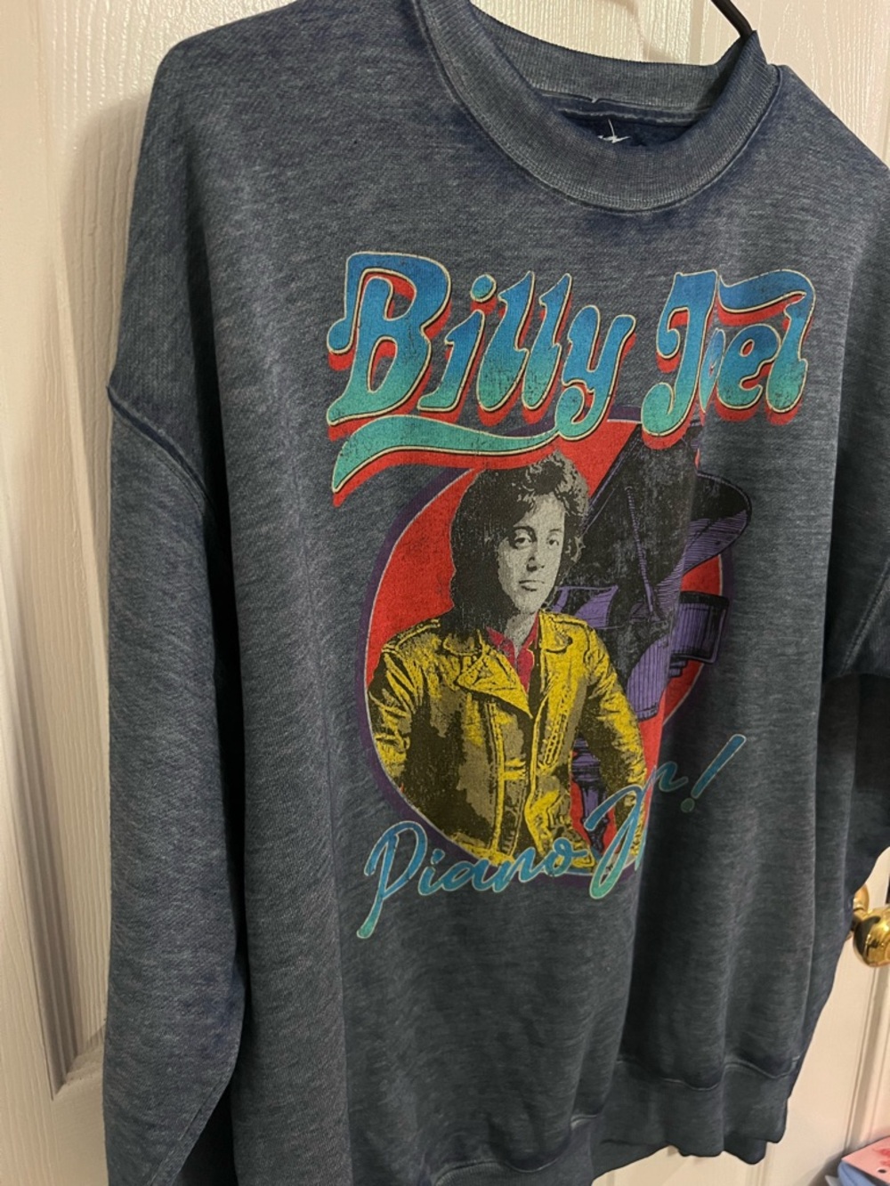 Licensed Women's Billy Joel Graphic Sweatshirt NWT sz XL - Picture 6 of 10